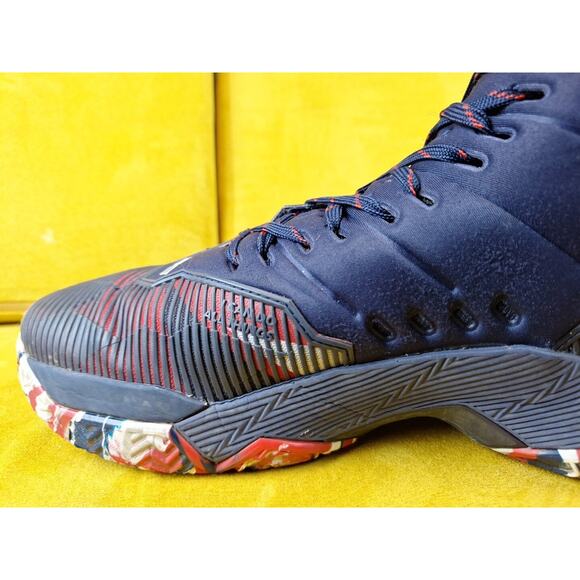 Steph Curry Under Armour 2.5 Shoes USA Charged Basketball Men’s Sz 12 main image 16